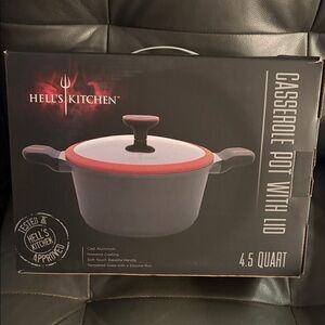 NWT Hells Kitchen Casserole Pot with Lid
